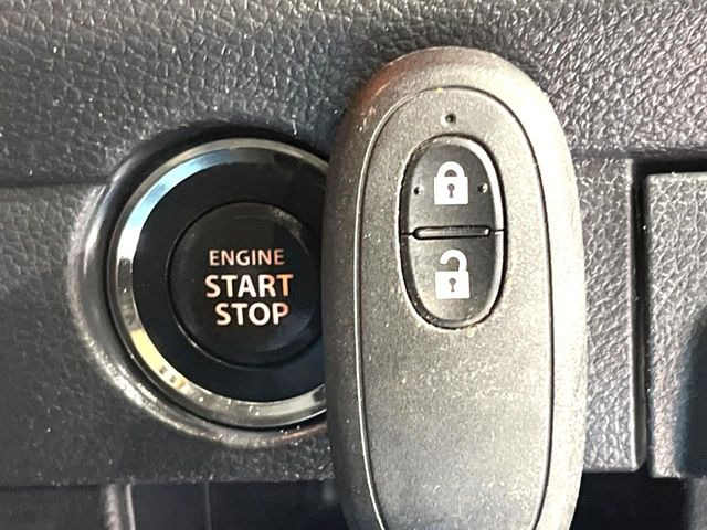 �y�L�[���X�X�^�[�g�V�X�e���z�J�o����|�P�b�g�ɓ��ꂽ�܂܂ł��h�A�̎{���E�������\�ȃX�}�[�g�L�[�𑕔��B�G���W���̃I���E�I�t�����J�M�����o���K�v����������Ƃ��Ă��֗��ł���