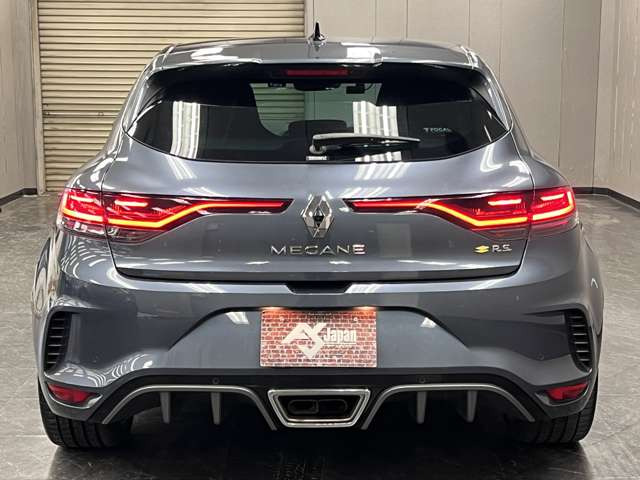 �y�c�Ǝ��ԁz10:00�[19:00�����T���j���A��x�B�N���N�n���^�A�x���̉c�Ƃ͂��d�b�ɂĂ��₢���킹�������B