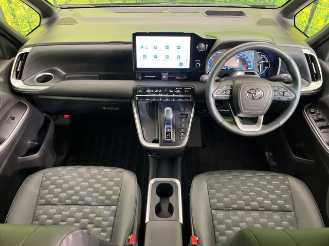 ヴォクシー1.8 ハイブリッド S-Z