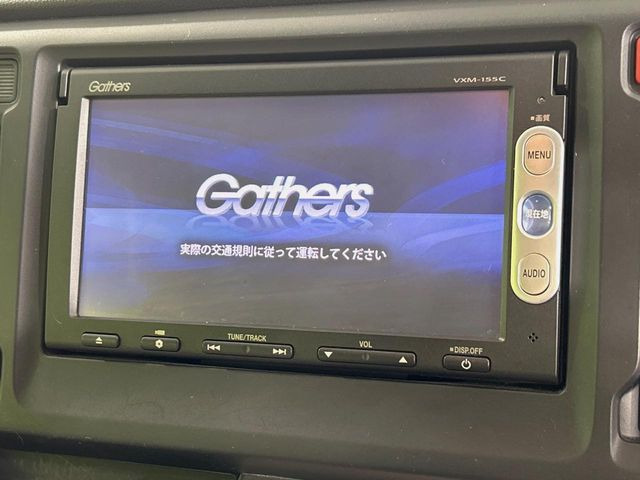 �y�����i�r�z�l�C�̏����i�r�𑕔����Ă���܂��B�i�r�̎g���₷���͂������A�I�[�f�B�I�@�\���[��!�L�����v�◷�s�͂������A�ʋ΂┃�����ȂǕ��i�̃h���C�u���y�����Ȃ�͂���