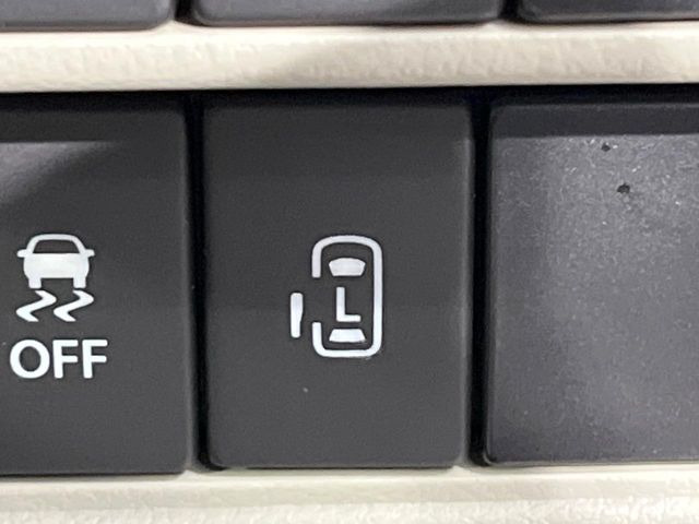 �y�p���[�X���C�h�h�A�z�X�}�[�g�L�[��^�]�Ȃ̃X�C�b�`�ŃX���C�h�h�A�̊J���\���d��������͂����ăh�A���J����K�v�������A���������q�l�ł��A�d���ו��������Ă��鎞�����N�ɊJ���߂ł��܂���