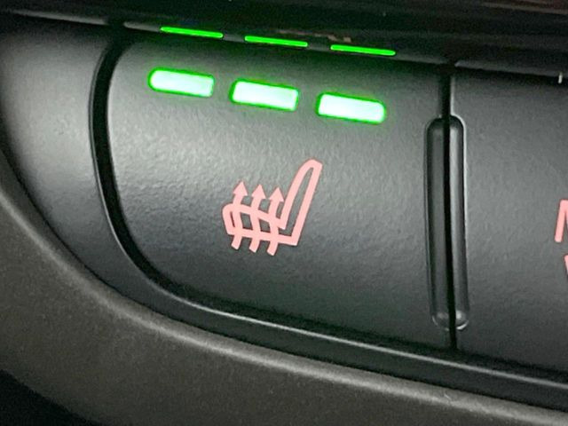 ���t�����g�V�[�g�q�[�e�B���O:�^�]�ȁE����ȋ��ɎO�i�K�Œ��߂��\�ȃV�[�g�q�[�^�[�𑕔����Ă���܂��B�G�߂��킸���K�ɂ��g�p���������܂��B