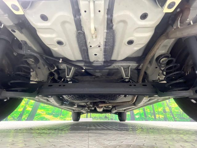 下回りがきれいなうちに、防錆加工の施工がオススメ。降雪地域はもちろん、沿岸部にお住いの方や、趣味でマリン・ウィンタースポーツをされる方にご好評いただいております。