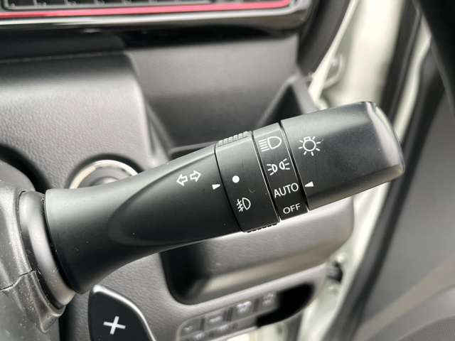 �I�[�g���C�g