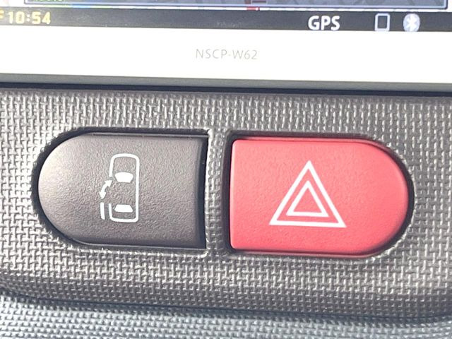 �y�p���[�X���C�h�h�A�z�X�}�[�g�L�[��^�]�Ȃ̃X�C�b�`�ŃX���C�h�h�A�̊J���\���d��������͂����ăh�A���J����K�v�������A���������q�l�ł��A�d���ו��������Ă��鎞�����N�ɊJ���߂ł��܂���