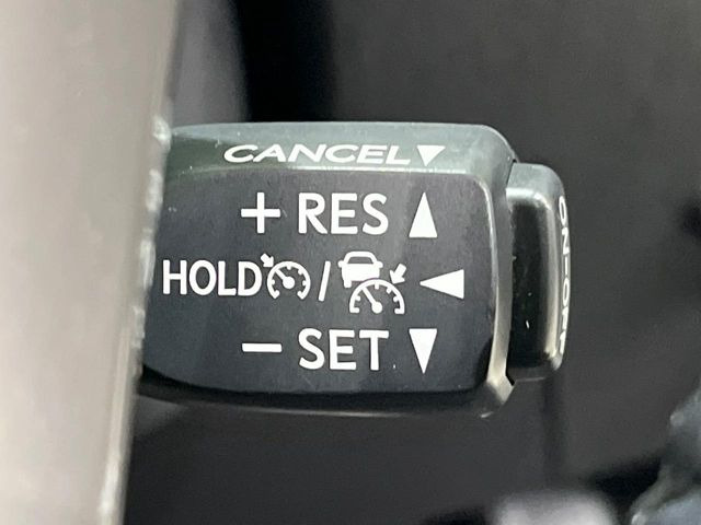 �y���[�_�[�N���[�Y�R���g���[���z�������H�ł̒��������s���y��!!�����ő��x��ۂN���[�Y�R���g���[�����A�Փˌy���V�X�e���ƘA�g���A�O���̎ԗ������m���ĎԊԂ�ۂ悤�ɑ��x���߂��Ă���܂�!!