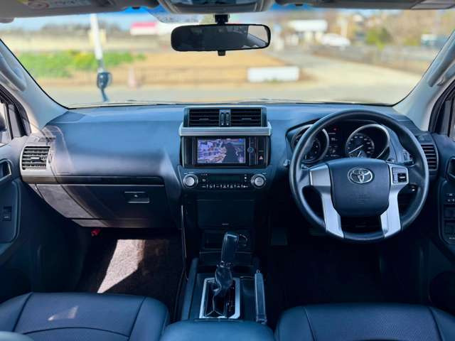 全車試乗可能です。大きな展示場内を実際に運転してみて下さい。実際に乗ってみてこれからのカーライフを想像してください♪