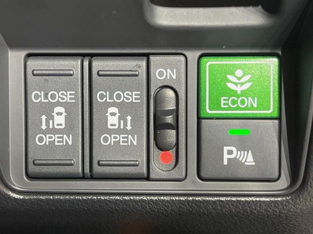 �y�����p���[�X���C�h�h�A�z�X�}�[�g�L�[��^�]�Ȃ̃X�C�b�`�Ō�ȗ����X���C�h�h�A�̊J���\���d��������͂����ăh�A���J����K�v�������A�����Ȃ��q�l�ł��ȒP�ɊJ���߂ł����K�ł���