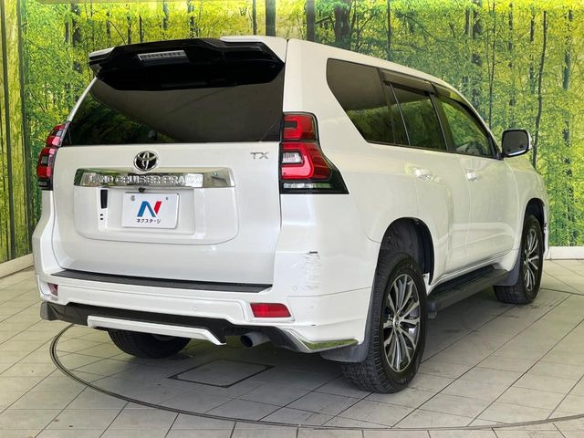 ☆全国のネクステージからお取り寄せが可能※!遠方の店舗に展示してあるクルマが気になる場合も、最寄りの店舗でご覧いただくことが可能です!是非私たちに要望をお聞かせください!※別途費用