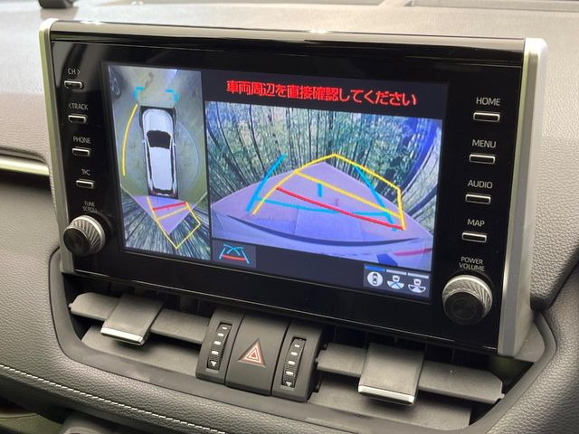 【パノラミックビューモニター】専用のカメラにより、上から見下ろしたような視点で360度クルマの周囲を確認することができます☆死角部分も確認しやすく、狭い場所での切り返しや駐車もスムーズに行えます。