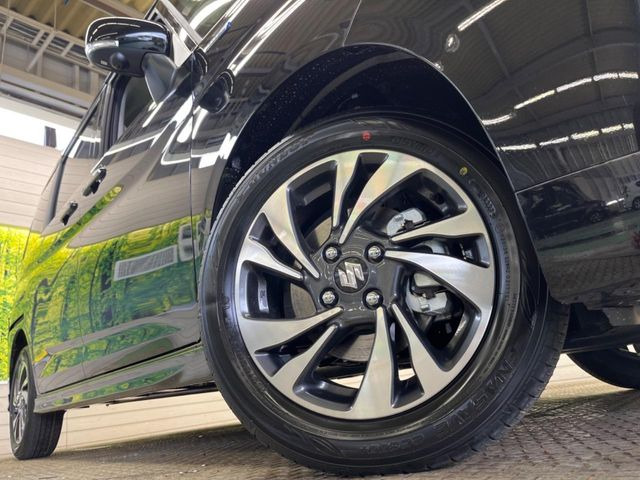 �y����15�C���`�A���~�z�C�[���z�O�ςɃ}�b�`���������A���~�z�C�[���𑕒����Ă���܂��B�e��ЊO�A���~�z�C�[����A�X�^�b�h���X�^�C�����戵�����Ă���܂��B���񂲑��k����������