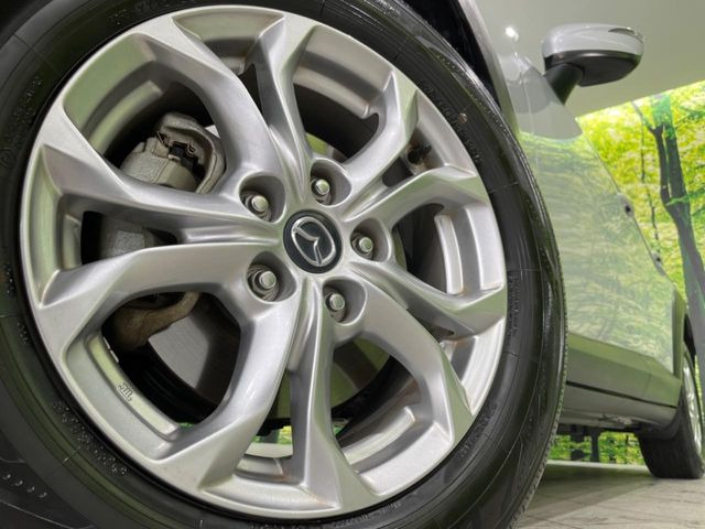 �y����16�C���`�A���~�z�C�[���z�O�ςɃ}�b�`���������A���~�z�C�[���𑕒����Ă���܂��B�e��ЊO�A���~�z�C�[����A�X�^�b�h���X�^�C�����戵�����Ă���܂��B���񂲑��k����������