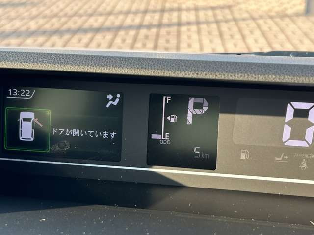 ���W����ɂ͍��i���̒��ÎԂ�V�Ԃ��������ł����W���䐔100��̑�^�W����֐��񂲗��X����������