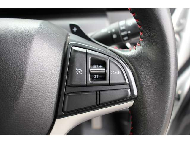 �N���[�Y�R���g���[��