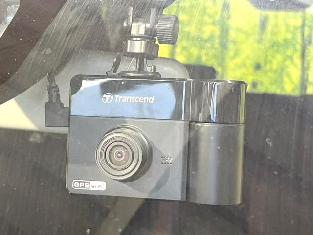 �y�h���C�u���R�[�_�[�z�h���C�u���R�[�_�[����!���s���͂������A������^�]�⎖�̂ɑ��������ہA�f���ŋL�^���A����̃��X�N�ɔ����܂��B���L�^�pSD�J�[�h�͂��q�l�����g�ł��������������K�v������܂��B