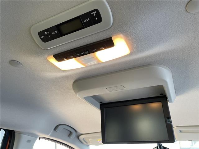 セレナ1.2 e-POWER ハイウェイスターV