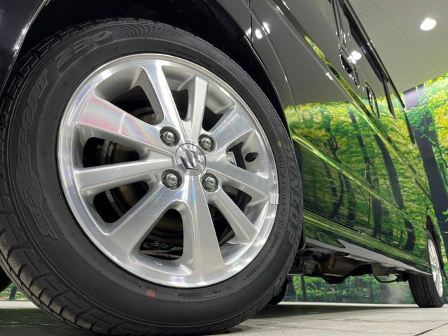 �y����14�C���`�A���~�z�C�[���z�O�ςɃ}�b�`���������A���~�z�C�[���𑕒����Ă���܂��B�e��ЊO�A���~�z�C�[����A�X�^�b�h���X�^�C�����戵�����Ă���܂��B���񂲑��k����������