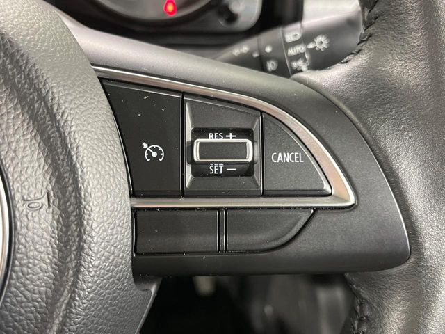 �y�N���[�Y�R���g���[���z�������H�����N���N���s�B�A�N�Z���𗣂��Ă���葬�x�ő��s���ł��A�������^�]���̕��S���y��!�����E�������ȒP�ȃX�C�b�`����Œ����ł��܂��B