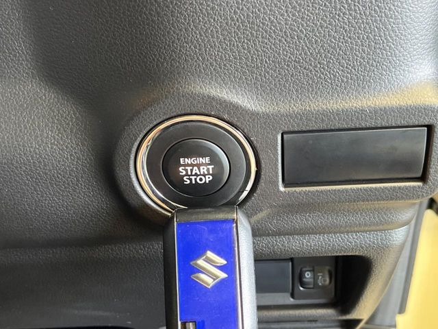 �y�L�[���X�X�^�[�g�V�X�e���z�J�o����|�P�b�g�ɓ��ꂽ�܂܂ł��h�A�̎{���E�������\�ȃX�}�[�g�L�[�𑕔��B�G���W���̃I���E�I�t�����J�M�����o���K�v����������Ƃ��Ă��֗��ł���