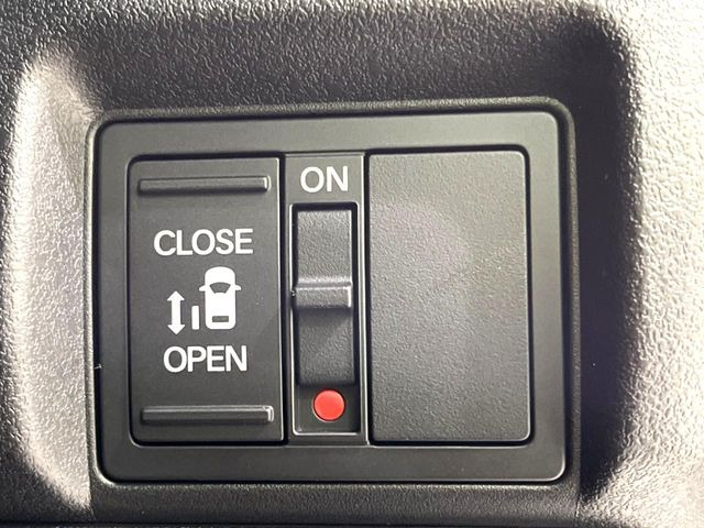 �y�p���[�X���C�h�h�A�z�X�}�[�g�L�[��^�]�Ȃ̃X�C�b�`�ŃX���C�h�h�A�̊J���\���d��������͂����ăh�A���J����K�v�������A���������q�l�ł��A�d���ו��������Ă��鎞�����N�ɊJ���߂ł��܂���