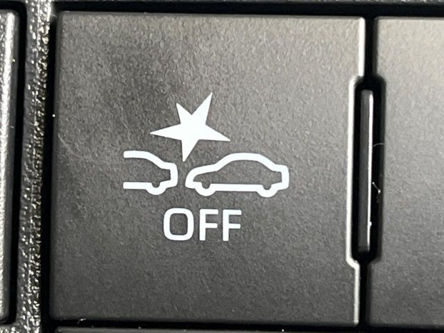 �y�X�}�[�g�A�V�X�g�z���s���ɑO���̎ԗ�����F�����A�Փ˂������Ȏ��͌x��ƃu���[�L�ŏՓˉ���Ɣ�Q�y�����A�V�X�g�B�����S�Ƀh���C�u�����y���݂��������܂��B