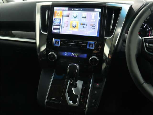 �y��l�C!ALPINE��BIG-X10�C���`�i�r��z���ʂɂ��i�r�������Ղ�DVD�Đ��Ȃǔ��̗͂L��f�����y���߂܂�!�܂��A�u���[�g�D�[�X�ڑ��ȂǑ��ʂȋ@�\����葵���Ă���܂�!