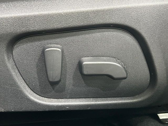 �y�p���[�V�[�g�z�X�C�b�`��ŊȒP�ɃV�[�g�̔��������\!�d��������͂�����܂���!���K�ȃV�[�g�|�W�V�����ɃZ�b�g���āA���K�ȃh���C�u�����y���݂��������B