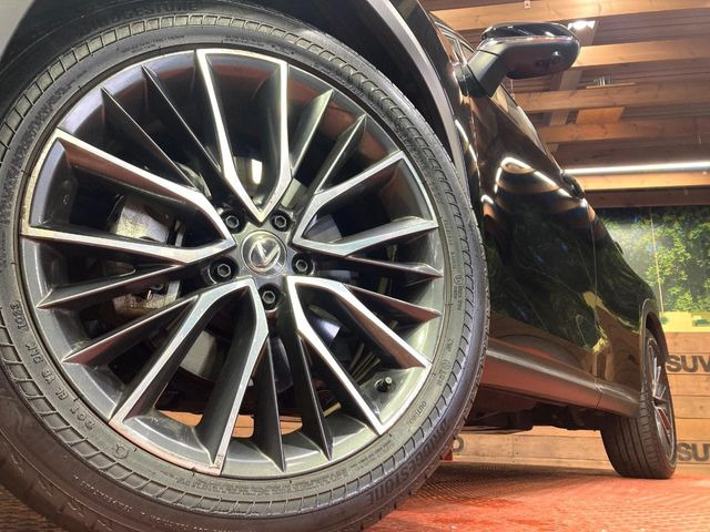 �y�O���[�h��p����20�C���`�A���~�z�C�[���z�f�U�C�����̍��������A���~�z�C�[���𑕒����Ă���܂��B�e��ЊO�A���~�z�C�[����A�X�^�b�h���X�^�C�����戵�����Ă���܂��B���񂲑��k����������