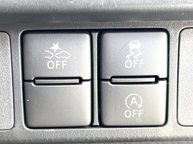 �y�X�}�[�g�A�V�X�g�z���s���ɑO���̎ԗ�����F�����A�Փ˂������Ȏ��͌x��ƃu���[�L�ŏՓˉ���Ɣ�Q�y�����A�V�X�g�B�����S�Ƀh���C�u�����y���݂��������܂��B