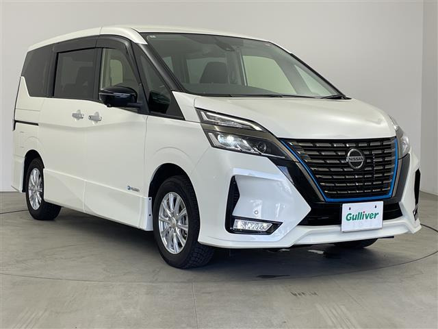 セレナ1.2 e-POWER ハイウェイスターV アーバンクロム