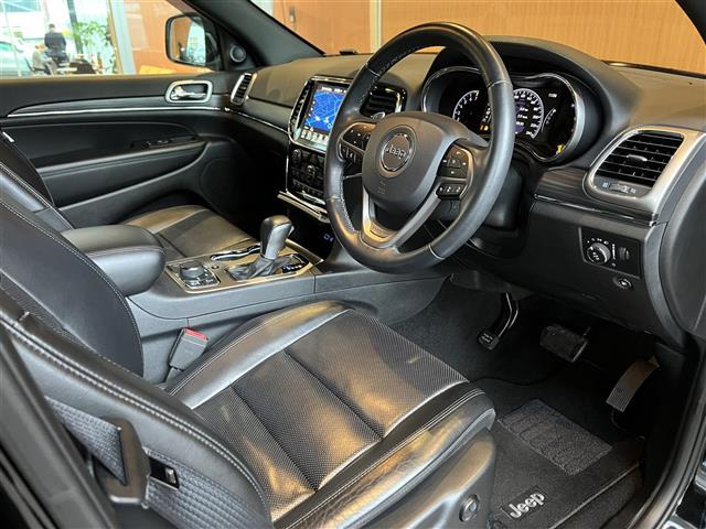 グランドチェロキーリミテッド 4WD