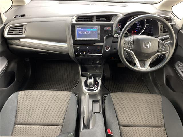 フィット1.5 ハイブリッド F