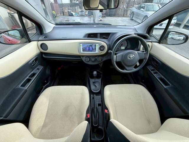 �C�ɂȂ邨�Ԃ�����܂�����E�̓d�b�ԍ����璼�ڂ��X�ɂ��₢���킹���������B�x�����@����ԗ����A��Ԃ܂łȂ�ł������������Ē����܂��B�X�^�b�t�ꓯ���A�����҂����Ă���܂��B