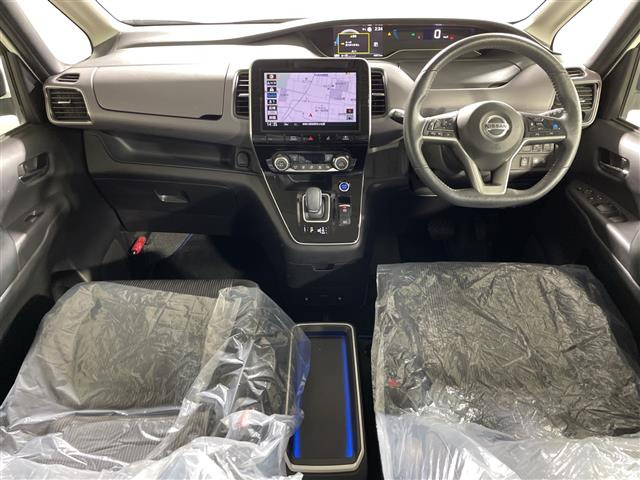 セレナ1.2 e-POWER ハイウェイスターV