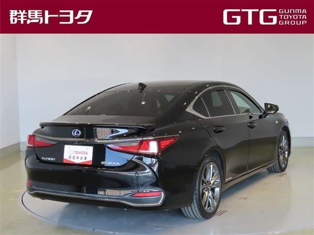 ES300h Fスポーツ