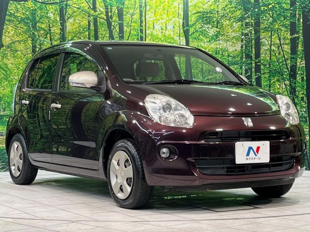 高透明度のガラス皮膜で撥水はもちろん、上質なツヤ・光沢を実現。紫外線や酸性雨から大切な愛車を保護し、色あせ・劣化を防止。「弾スプラッシュコート」、「弾プリミッサコート」からお選びいただけます。