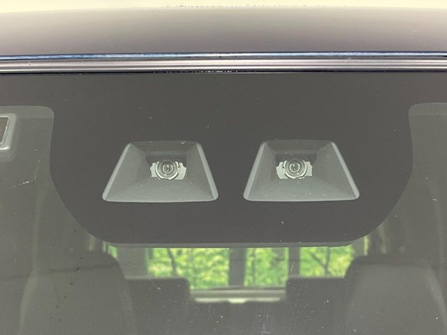 �y�X�}�[�g�A�V�X�g�z���s���ɑO���̎ԗ�����F�����A�Փ˂������Ȏ��͌x��ƃu���[�L�ŏՓˉ���Ɣ�Q�y�����A�V�X�g�B�����S�Ƀh���C�u�����y���݂��������܂��B