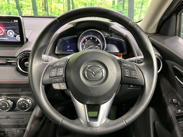 �y�����v�����X�e�A�����O�z�㎿�Ȋv���g�p���邱�ƂŁA��ɂ����������݂ƂĂ��^�]���₷���n���h���ł���