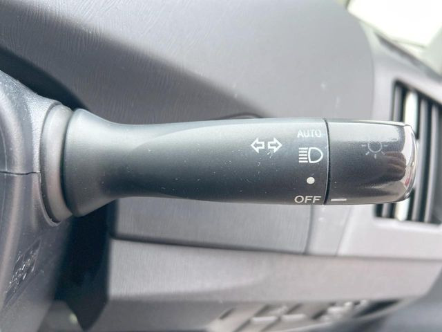 �y�I�[�g���C�g�z����̖��邳�ɉ����Ď����Ńw�b�h���C�g�̓_���E�������ł���@�\�ł�!���C�g�̕t���Y��E�����Y��Ȃǂ������Ȃ�A�J�̓���[���̑��s�����S!�g���l���ʉߎ����֗��ł��ˁ�