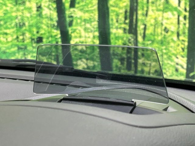 �y�w�b�h�A�b�v�f�B�X�v���C�z���݂̑��x�⑖�s�����f�W�^���\���ŉ^�]�ȑO���̃K���X�ɓ��e!�^�]���A�ڐ������炳���K�v�ȏ����m�F�ł���̂łƂ��Ă��֗��ň��S!