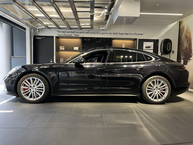 パナメーラターボ PDK 4WD