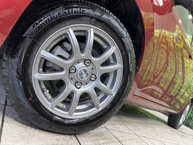 �y14�C���`�A���~�z�C�[���z�O�ςɃ}�b�`�����A���~�z�C�[���𑕒����Ă���܂��B�e��A���~�z�C�[����A�X�^�b�h���X�^�C�����戵�����Ă���܂��B���񂲑��k����������