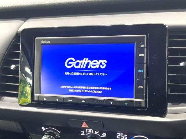 �y�����i�r�z�l�C�̏����i�r�𑕔����Ă���܂��B�i�r�̎g���₷���͂������A�I�[�f�B�I�@�\���[��!�L�����v�◷�s�͂������A�ʋ΂┃�����ȂǕ��i�̃h���C�u���y�����Ȃ�͂���