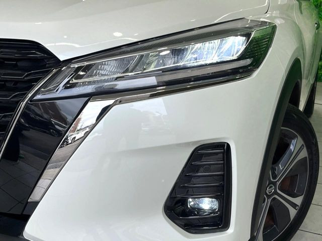 �yLED�w�b�h���C�g�z���V����ԑ��s�����ǍD�Ȏ��E���m�ۂ����S���ĉ^�]�ł��鍂�P�xLED�w�b�h���C�g�𑕔�!�_�����x�������A����d�͂��}�����Ă��܂��B