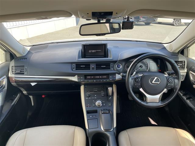 CT200h バージョン L