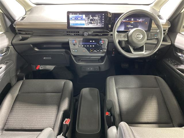 セレナ1.4 e-POWER ハイウェイスターV