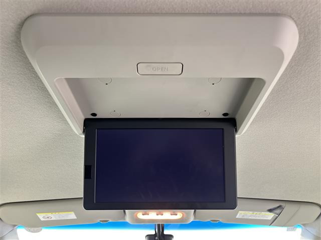 セレナ2.0 ハイウェイスター Vセレクション+Safety II S-HYBRID