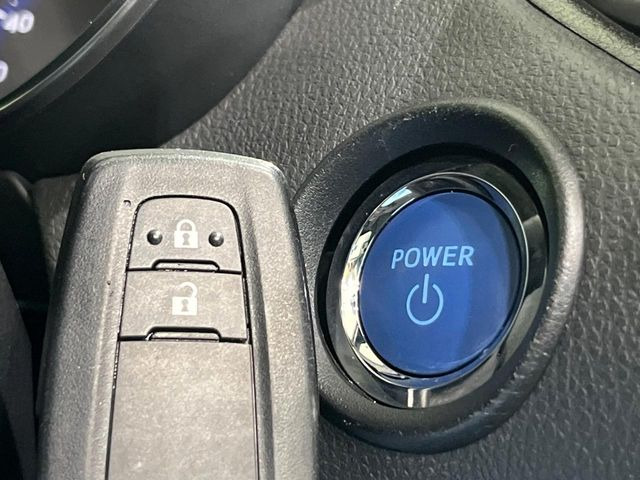 �y�X�}�[�g�L�[�z�J�o����|�P�b�g�ɓ��ꂽ�܂܂ł��h�A�̎{���E�������\�ȃX�}�[�g�L�[�𑕔��B�G���W���̃I���E�I�t�����J�M�����o���K�v����������Ƃ��Ă��֗��ł���