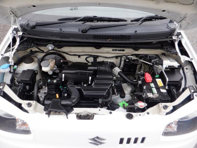 �G���W�����[���͂��ꂢ�ł���B�@�֋@�\�n���ǍD�ł��B�[�ԑO�ɓ_���������s���܂��B�G���W���I�C���E�I�C���t�B���^�[�E�G�A�R���t�B���^�[�E���C�p�[�S���͕K�������v���܂�(�G�A�R���t�B���^�[�́A�����Ԃ̂�)