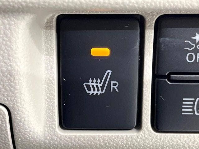 �y�V�[�g�q�[�^�[�z�������ɏd�󂷂�V�[�g�q�[�^�[!�G�A�R����葁�����܂��Ă����̂Ŋ�����̐l�����S�ł��ˁ�G�A�R���̉����͊������邩����A�Ƃ������ɂ����������߂ł��B